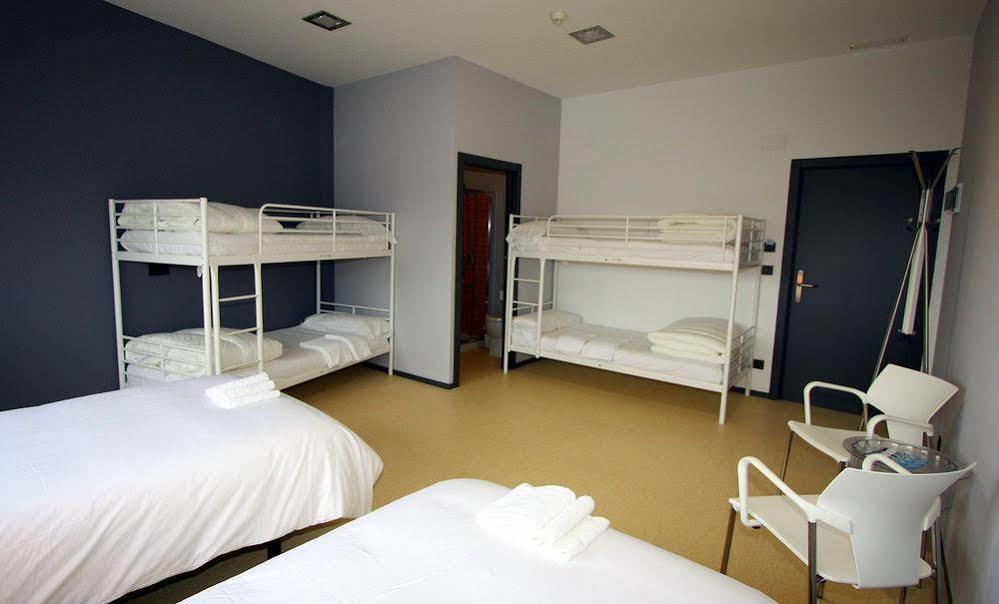 Kaps Hostel Віго Екстер'єр фото